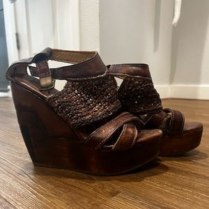 Bed Stu Wedges
